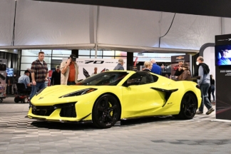 Subastado el primer Chevrolet Corvette Z06 por 3.6 millones... por fines solidarios Ha sido subastado el primer Chevrolet Corvette Z06 2023 fabricado por un precio récord que irá destinado a una causa benéfica.