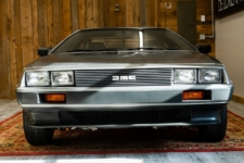 DeLorean DMC-12