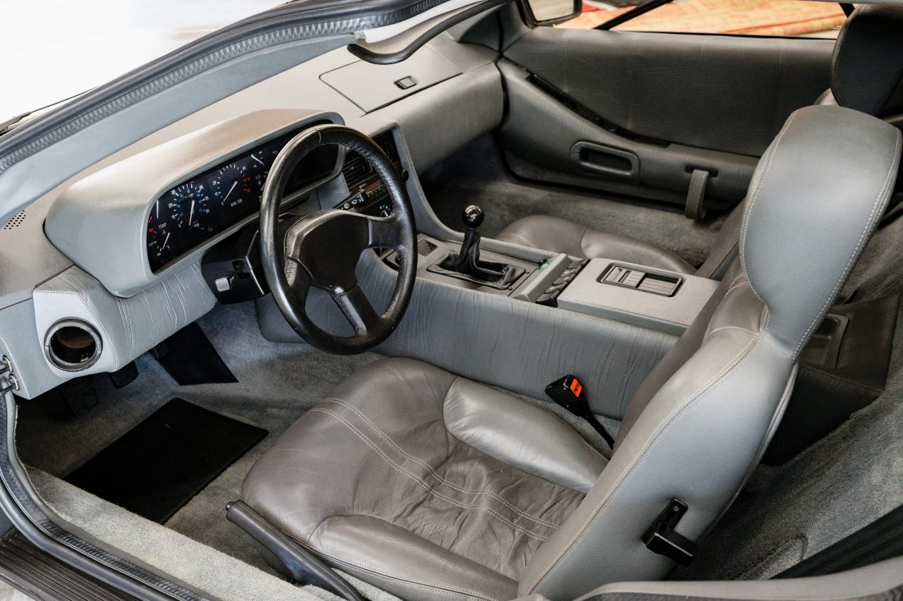 DeLorean DMC-12