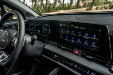 KIA Sportage 2022 HEV pantalla curva