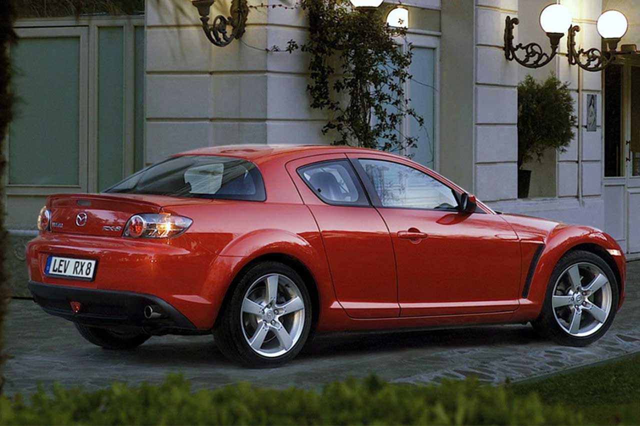 coches clásicos mazda 