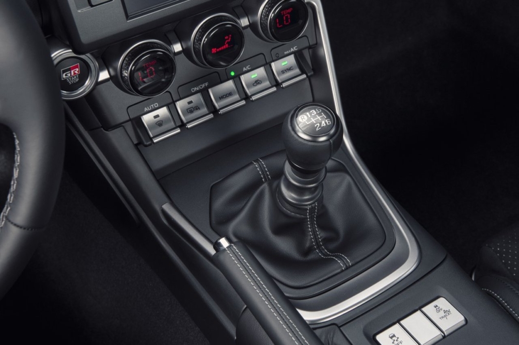 toyota cambio manual coches electricos