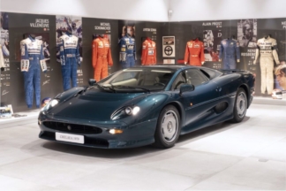 A la venta el único Jaguar XJ220 matriculado en España venta unico jaguar xj220 matriculado españa