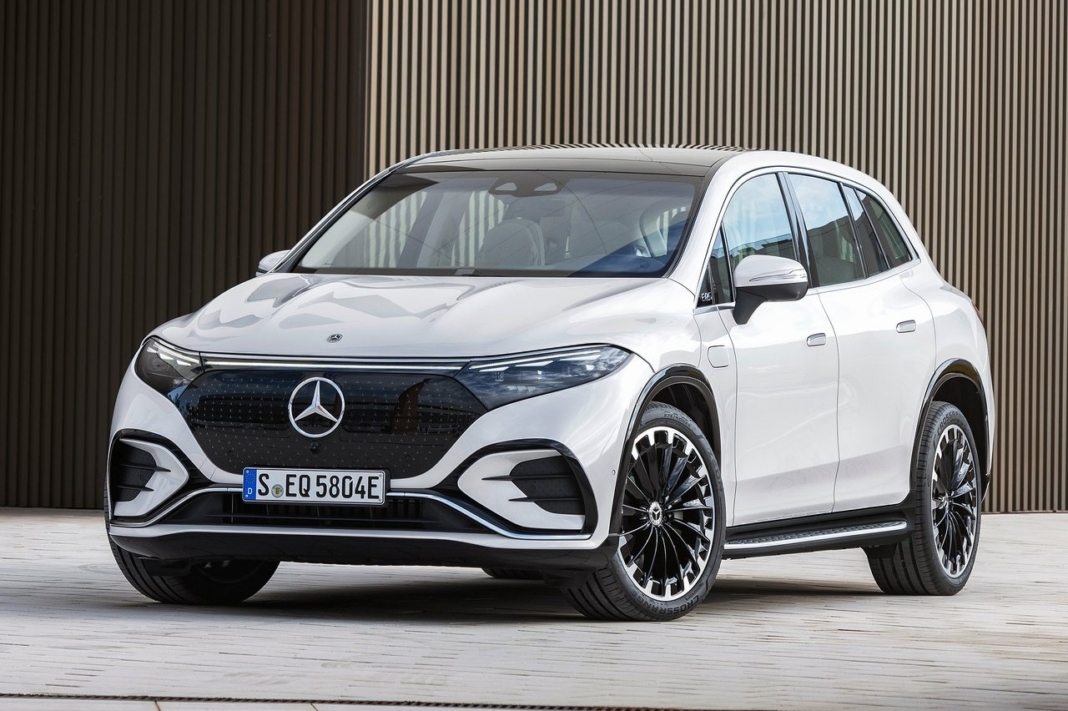 Mercedes EQS SUV