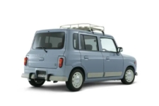 Renault 4 réplica japonesa