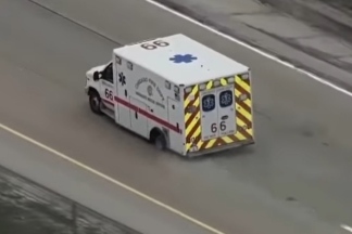 Vídeo: arrestado un hombre por robar una ambulancia y darse a la fuga durante 130 km arrestado hombre por robar una ambulancia