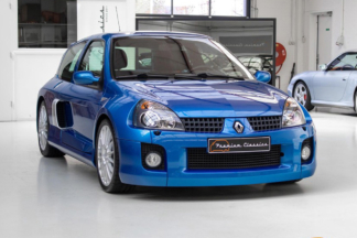 Venden este Renault Clio V6 de 2003 con solo 8.100 km