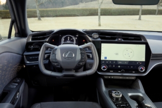 Así es y así funciona el extraño volante Steering Yoke del nuevo Lexus RZ volante Steering Yoke lexus rz