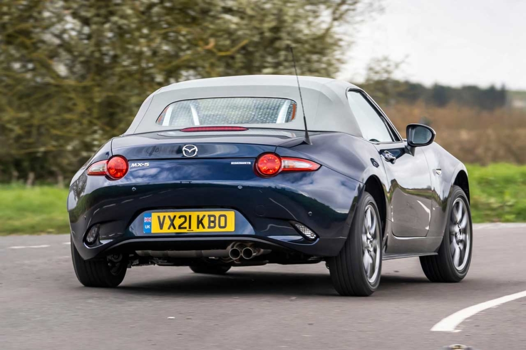 coches-deportivos-bonitos-8 coches deportivos bonitos