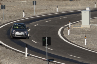 El Fiat 500e eléctrico que puede circular sin usar su batería