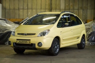 Sbarro Picasso ‘El Bicho’ (2001): el monovolumen 4x4 que nos habría gustado ver en la calle Sbarro Picasso ‘El Bicho’