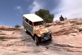 Vídeo: así se desenvuelve el clásico Jeep Willys en una pista todoterreno jeep willys pista todoterreno