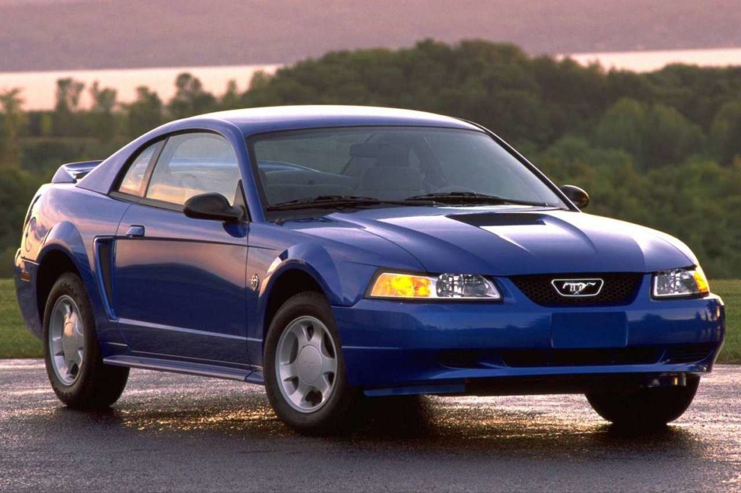 prototipos ford mustang sn-95