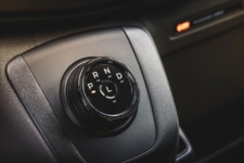 Prueba Ford e-Transit 2022 cambio automatico