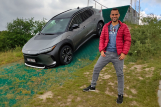 PRUEBA en VÍDEO: Toyota bZ4X Style Plus 4WD prueba video Toyota bZ4X Style Plus 4WD