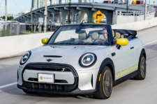Mini Cooper SE Convertible