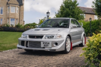 A subasta este Mitsubishi Lancer Evo VI Tommi Mäkinen de 2001 con solo 16.000 km subasta mitsubishi lancer evo vi tommi makinen 2001