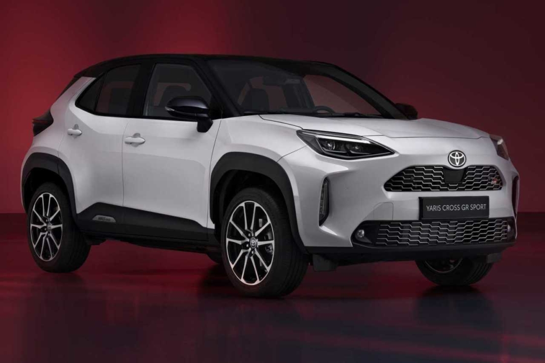 toyota yaris cross gr sport
