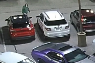 Incendia un concesionario al no estar satisfecho con una compra que hizo hace 36 años Incendia un concesionario