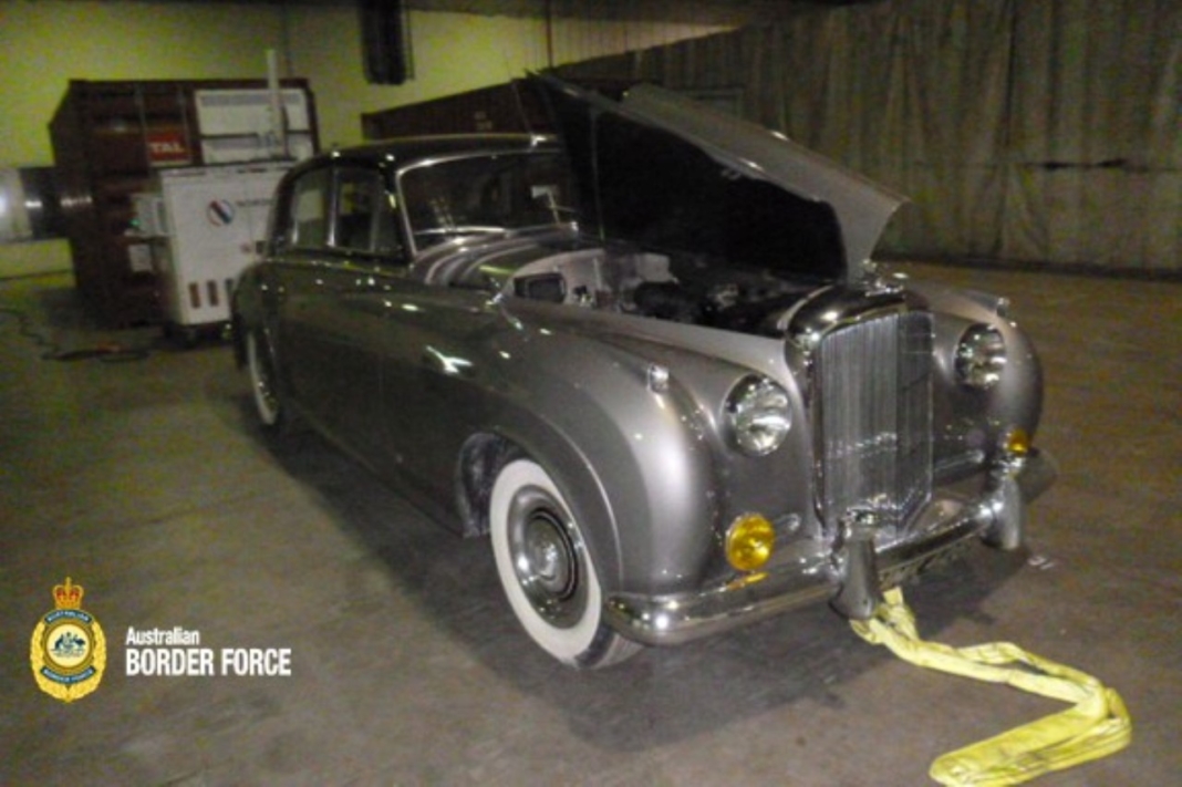 bentley s2 incautado