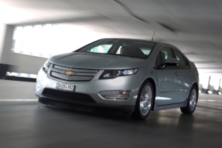 Casi 30.000 euros por cambiar la batería a un coche híbrido con 10 años en un concesionario oficial chevrolet volt