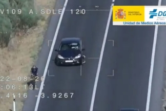 La DGT felicita a un conductor por este adelantamiento a un ciclista dgt felicita conductor adelantamiento ciclista