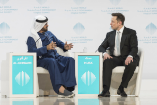 Elon Musk: "Voy a comprar el Manchester United. De nada"