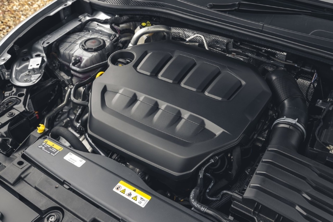 Por qué no debes apagar el motor tras un viaje largo