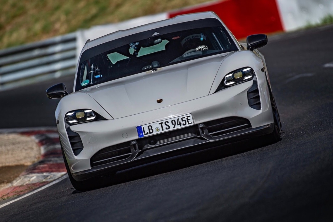 Porsche Taycan Nürburgring