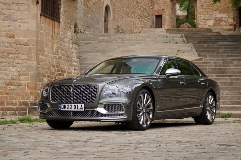 Fabelhafte Bentley Flying Spur W12 Bildnull