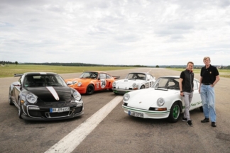 Walter Röhrl y Timo Bernhard se ponen al volante del Porsche 911 Carrera RS 2.7 Walter Röhrl y Timo Bernhard Porsche