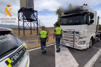 Un camionero que superaba en siete veces la tasa de alcoholemia, detenido por la Guardia Civil camionero alcoholemia guardia civil
