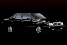 Lancia Thema 8.32