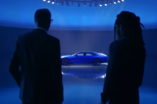Lenny Kravitz descubre el Cadillac Celestiq en un vídeo cargado de nostalgia Lenny Kravitz