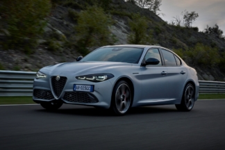 Alfa Romeo Giulia 2023: más tecnología y serie especial Competizione alfa romeo giulia 2023