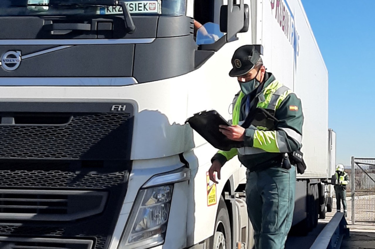 dgt propone sacar camiones carretera reducir accidentes