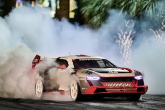 Electrikhana: Ken Block y su Audi S1 Hoonitron hacen de las suyas en Las Vegas Electrikhana