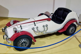 El SEAT 600 roadster del rey Felipe VI de España, un regalo tan exclusivo como extraño El SEAT 600 roadster de Felipe VI de España