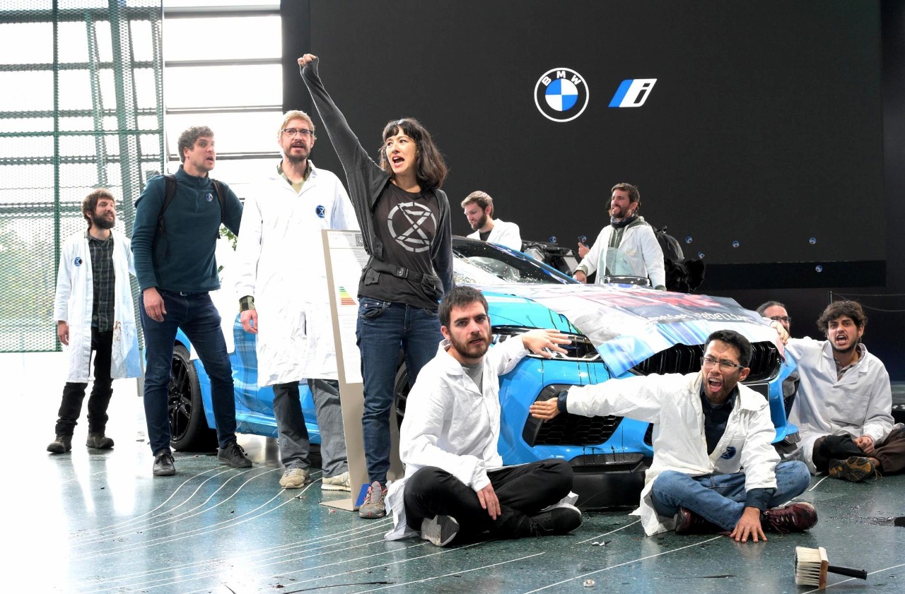 6 españoles detenidos protestas bmw