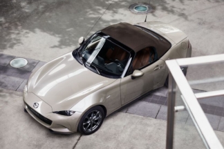 Mazda MX-5 2023: más equipamiento y dos versiones especiales para le roadster japonés Mazda MX-5 2023