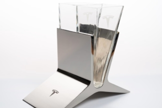 El nuevo lanzamiento de Tesla no es un coche, sino un juego de vasos de tequila Tesla vasos de tequila