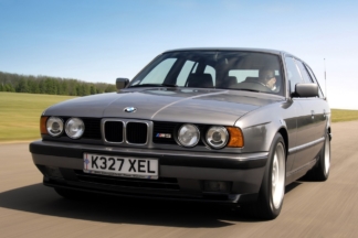 10 coches que se van a revalorizar en el futuro y son una gran inversión coches clasicos revalorizar