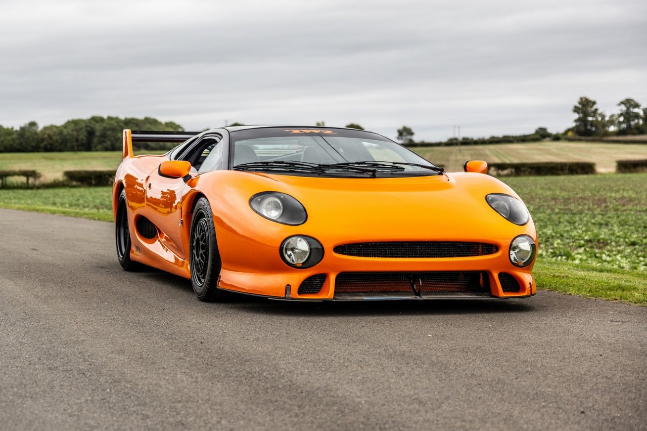 Subasta colección 18 coches