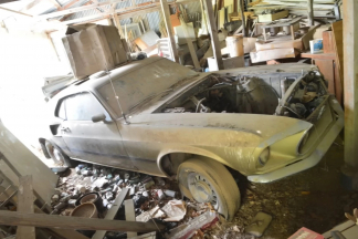 Encuentran un Shelby GT500 de 1967 abandonado en un granero desde principios de los 80 Shelby GT500 abandonado granero