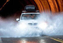 Cómo actuar frente al aquaplaning, según la DGT cómo actuar frente al aquaplaning