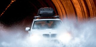 Cómo actuar frente al aquaplaning, según la DGT cómo actuar frente al aquaplaning