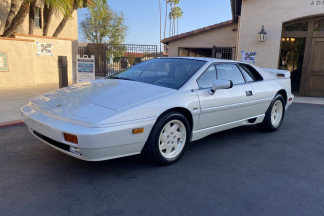 A la venta un Lotus Esprit con solo 268 kilómetros Lotus Esprit