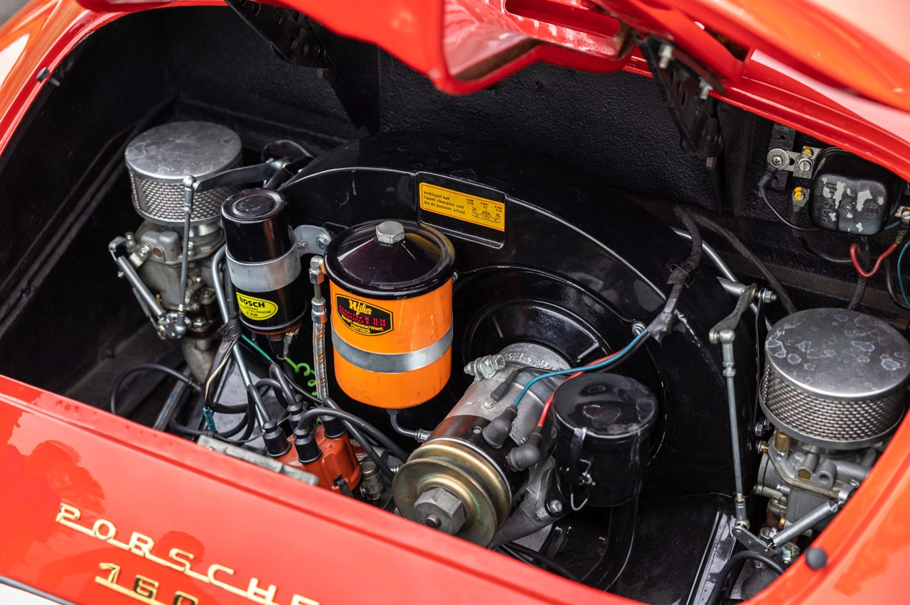 motor-porsche-356-speedster-1600a.jpg.webp