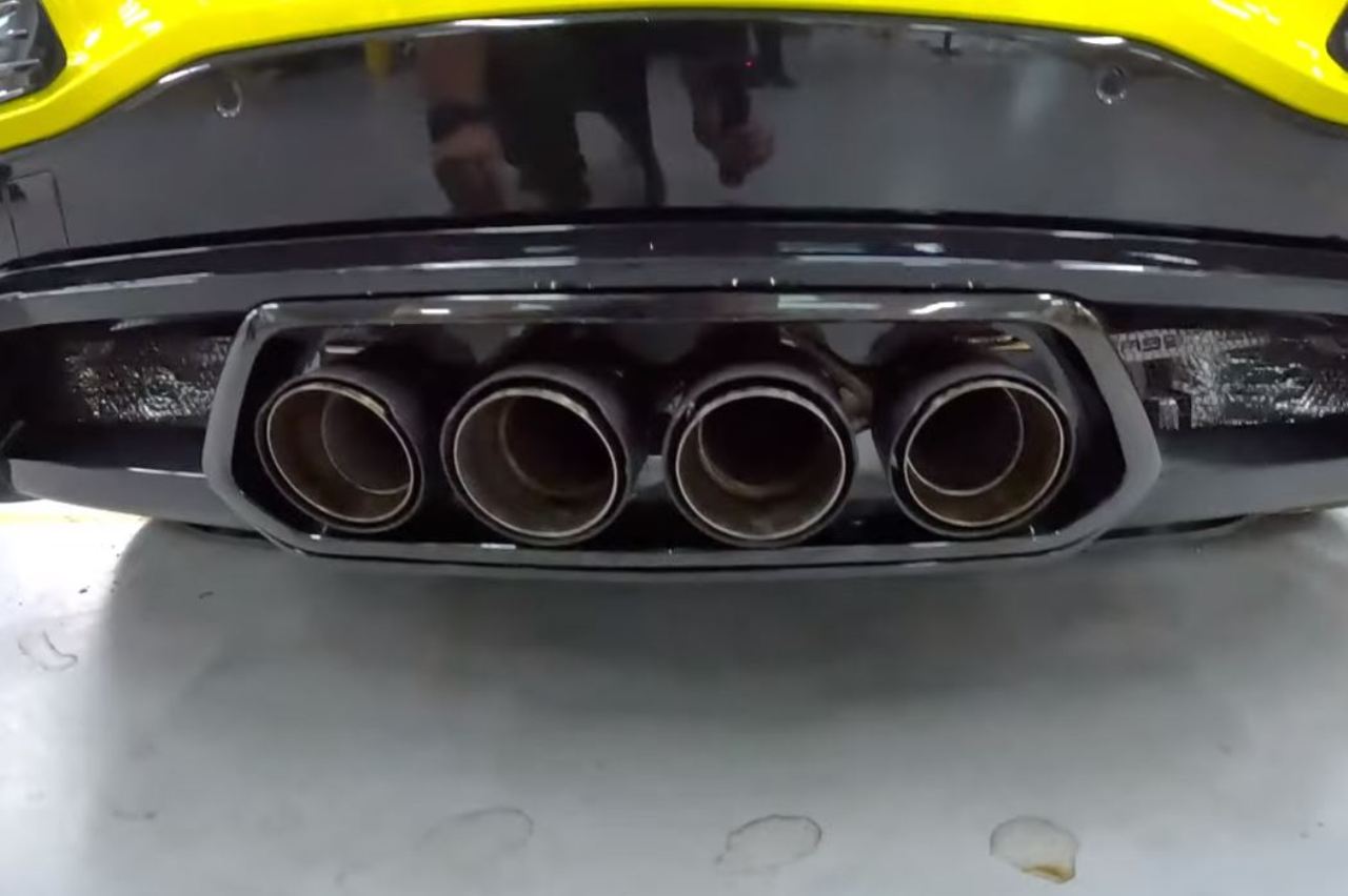 sonido chevrolet corvette z06 escape modificado