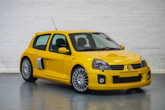 A subasta un Renault Clio V6 Phase 2 de 2006 con solo 2.463 kilómetros subasta Renault Clio V6 Phase 2
